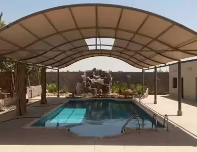مظلات مسابح مودرن تناسب الفلل والقصور الطايف مكة جدة الباحة